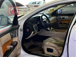 جاكوار XF